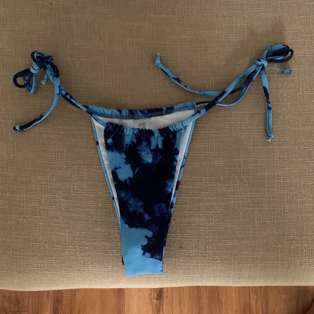 Bathing suit bottoms